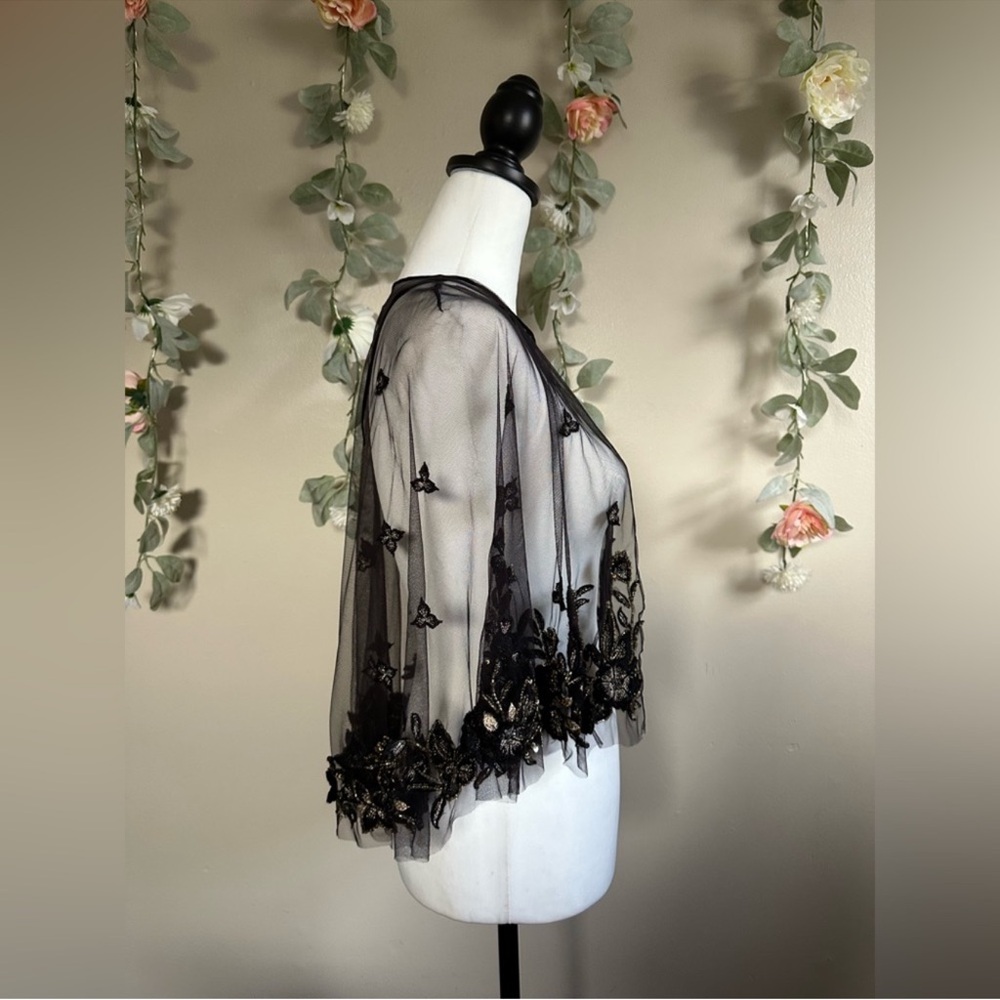 Beaded Shawl/Cape - Picture 3 of 4